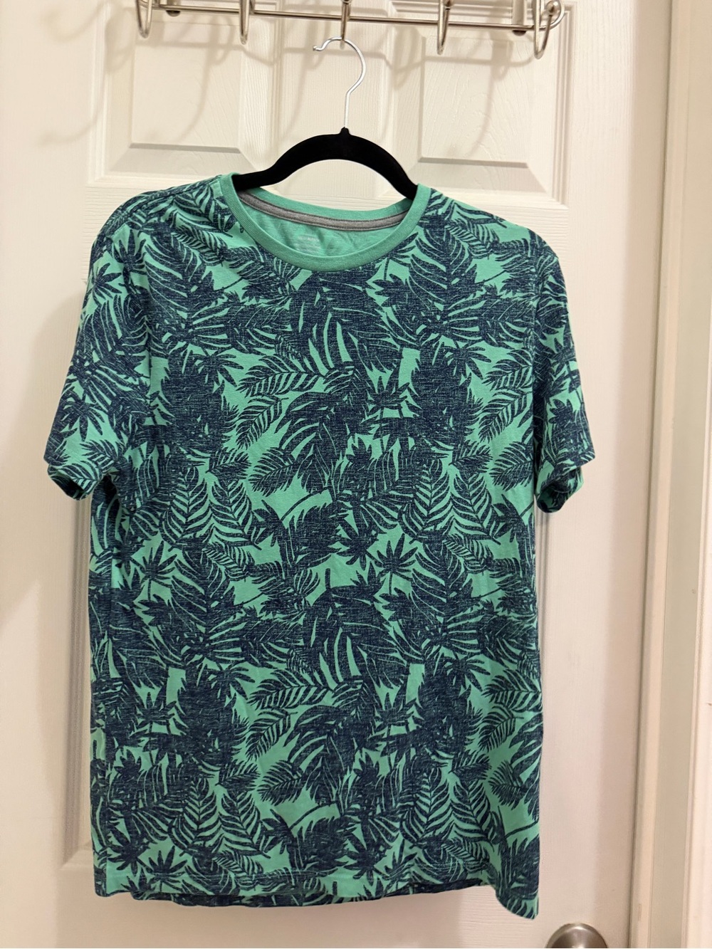 Old Navy Mint Green Short Sleeve Tee with Dark Leaf Print